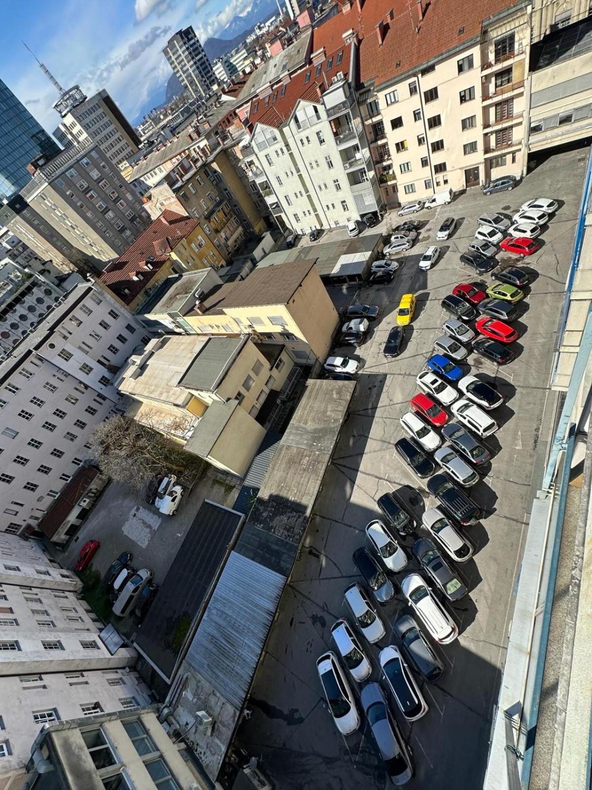 Appartamento Ljubljana Center With A Castle View, Parking Esterno foto